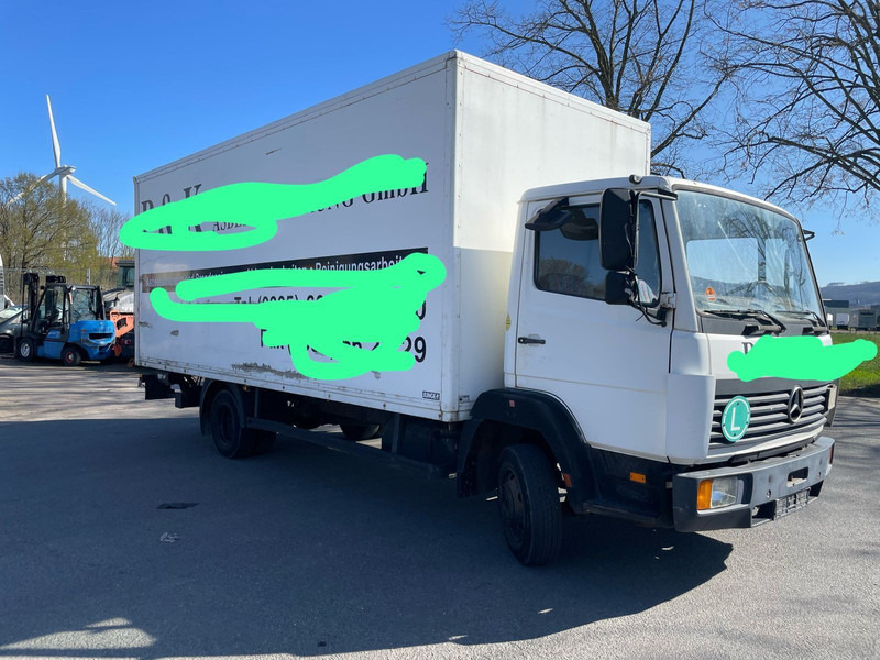 Mercedes-Benz 811 Koffer Blatt/Blatt Gefedert - Camião furgão: foto 2 Mercedes-Benz 811 Koffer Blatt/Blatt Gefedert - Camião furgão: foto 2
