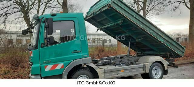 Mercedes-Benz 822 K 4x2 Kipper AHK Diff/Sperre - Carrinha basculante: foto 2 Mercedes-Benz 822 K 4x2 Kipper AHK Diff/Sperre - Carrinha basculante: foto 2