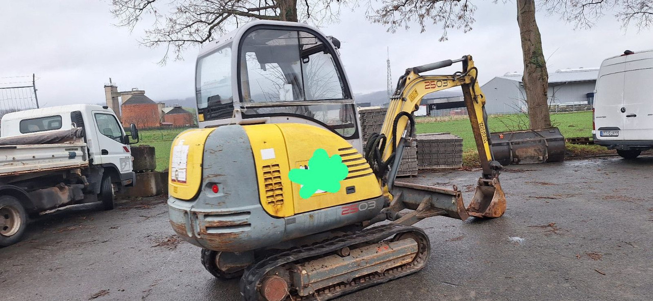 Neuson Wacker Neuson 2503-WD Radbagger - Escavadeira de rodas: foto 1 Neuson Wacker Neuson 2503-WD Radbagger - Escavadeira de rodas: foto 1