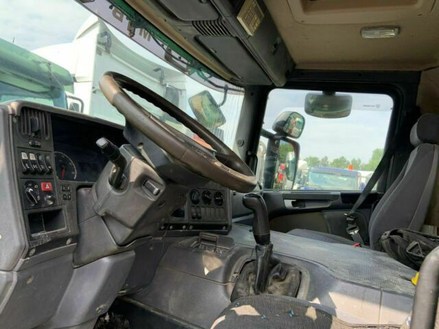 Scania P340PS 8x4 Blatt/Blatt 1-Hand - Camião betoneira: foto 4 Scania P340PS 8x4 Blatt/Blatt 1-Hand - Camião betoneira: foto 4