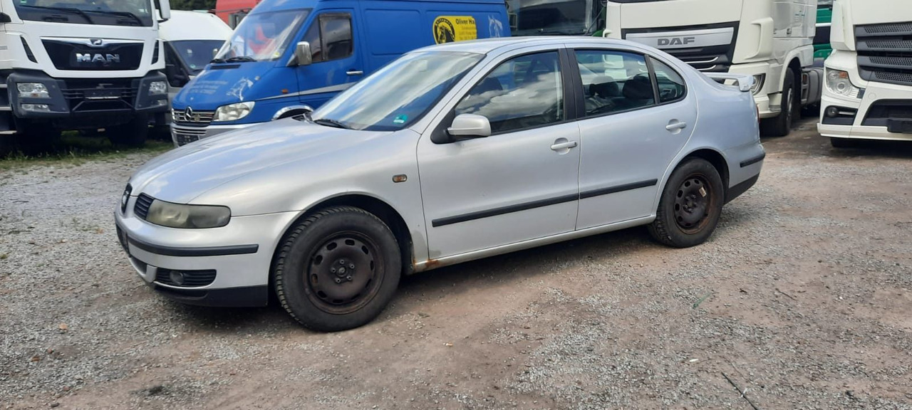 Seat Toledo Signo 1,8 20V Autom. - Sedan: foto 4 Seat Toledo Signo 1,8 20V Autom. - Sedan: foto 4