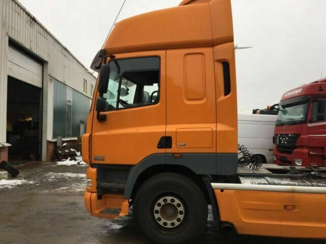 DAF CF85-410 G.Haus 2xBett ZF/Schalter 2-Kreishydr - Tractor: foto 2 DAF CF85-410 G.Haus 2xBett ZF/Schalter 2-Kreishydr - Tractor: foto 2