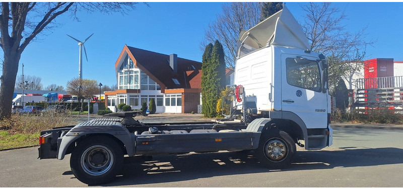 Mercedes-Benz 1328 SZM Atego - Tractor: foto 3 Mercedes-Benz 1328 SZM Atego - Tractor: foto 3