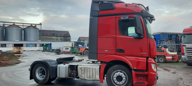 Mercedes-Benz 1842 Actros MP4 G.Haus/Hochdach Vollbaust - Tractor: foto 4 Mercedes-Benz 1842 Actros MP4 G.Haus/Hochdach Vollbaust - Tractor: foto 4
