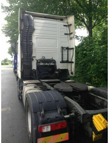 Volvo FH 440 G.Haus-Hochdach Euro:4 German Truck - Tractor: foto 4 Volvo FH 440 G.Haus-Hochdach Euro:4 German Truck - Tractor: foto 4