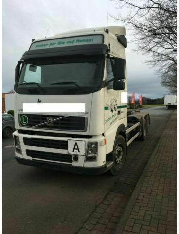Volvo FH12-420 G.Haus 2xBett Klima Schaltgetriebe Reta - Camião polibenne: foto 1 Volvo FH12-420 G.Haus 2xBett Klima Schaltgetriebe Reta - Camião polibenne: foto 1