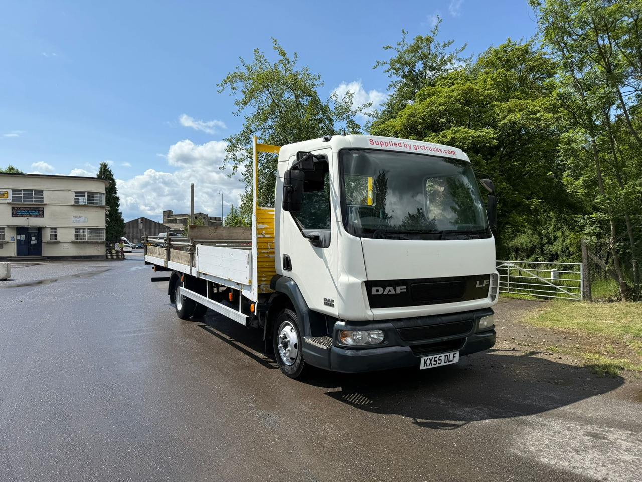 Camião de caixa aberta/ Plataforma 2005 DAF LF Flatbed Truck: foto 1