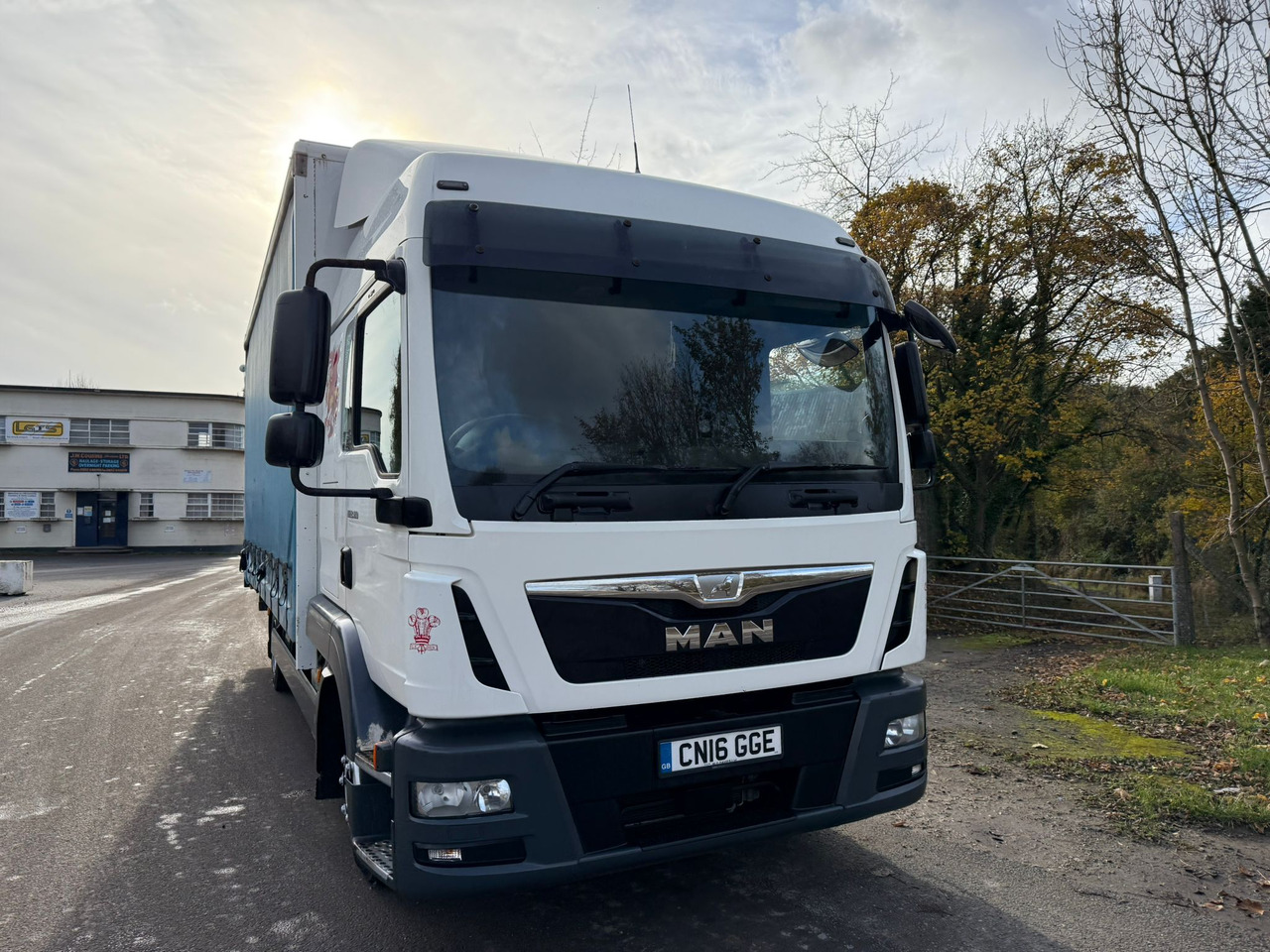 2016 MAN TGL Curtainside Truck - Camião de lona: foto 3 2016 MAN TGL Curtainside Truck - Camião de lona: foto 3