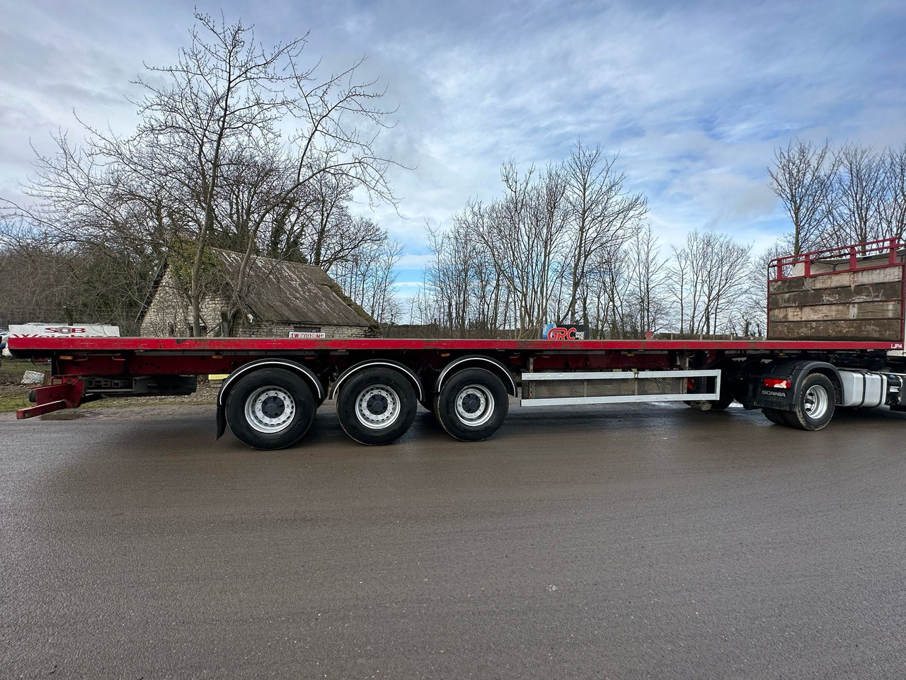 SDC triaxle Trailer - Semi-reboque plataforma/ Caixa aberta: foto 2 SDC triaxle Trailer - Semi-reboque plataforma/ Caixa aberta: foto 2
