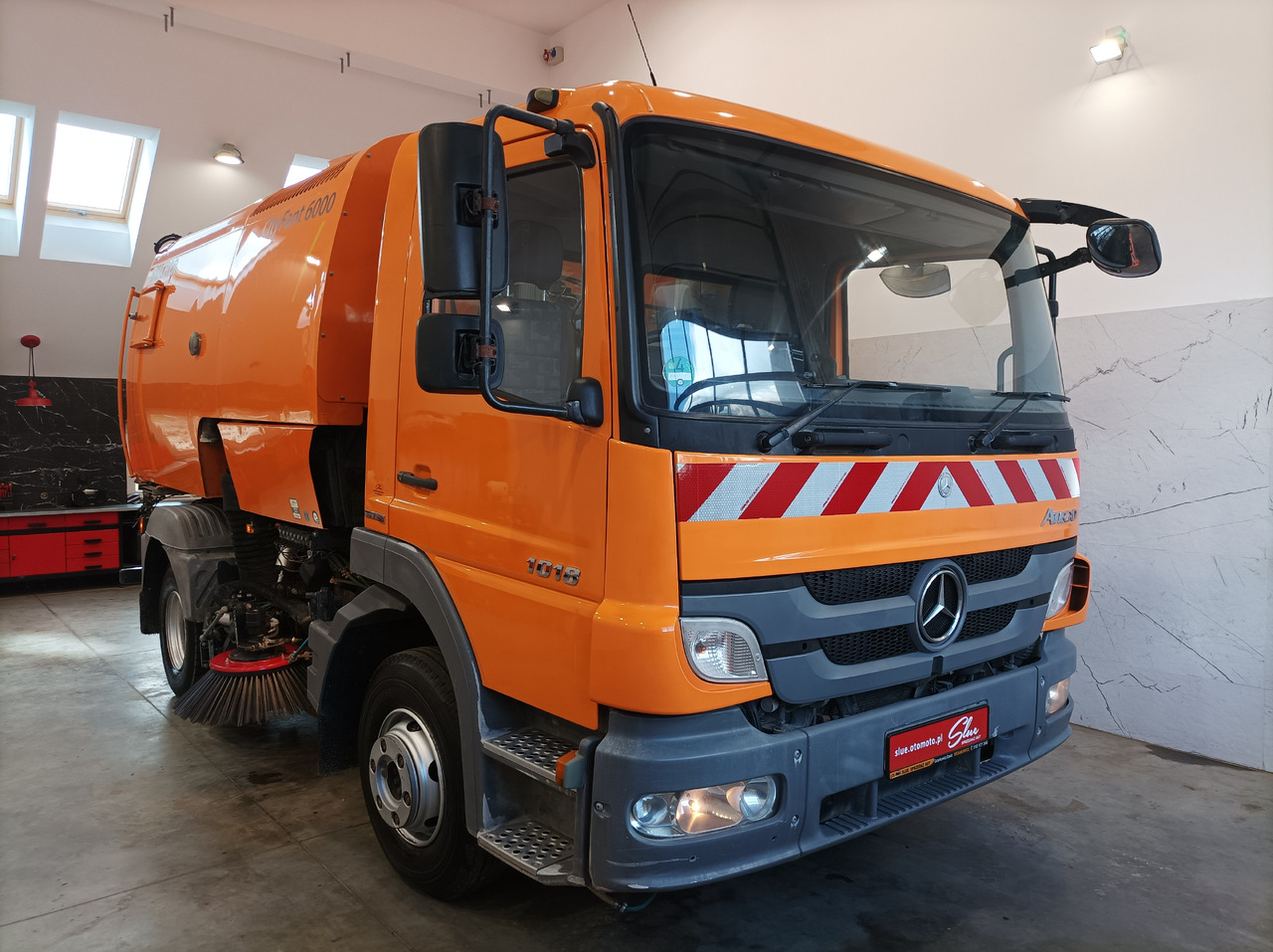 MERCEDES-BENZ Atego 1018 Zamiatarka Kehrmaschine BUCHER Szczotki L/R PM10 2 Silniki 2012r - Varredora urbana: foto 1 MERCEDES-BENZ Atego 1018 Zamiatarka Kehrmaschine BUCHER Szczotki L/R PM10 2 Silniki 2012r - Varredora urbana: foto 1