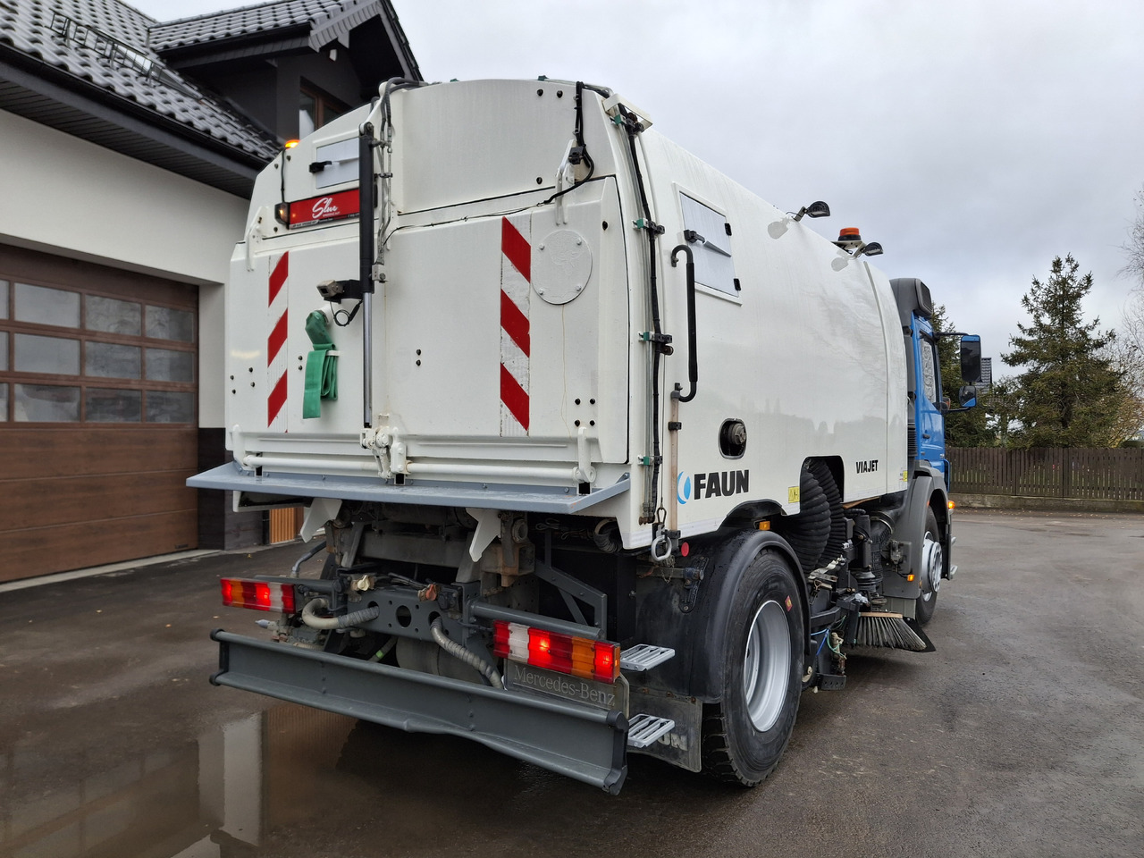 Mercedes-Benz Axor 1829 Zamiatarka Kehrmaschine FAUN Euro5 PM10 76 Tyś KM 2010 - Varredora urbana: foto 4 Mercedes-Benz Axor 1829 Zamiatarka Kehrmaschine FAUN Euro5 PM10 76 Tyś KM 2010 - Varredora urbana: foto 4