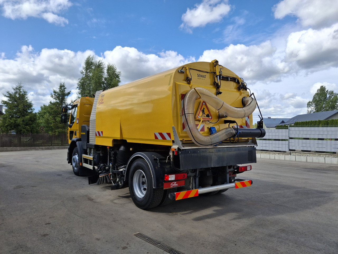 RENAULT C280 Kehrmaschine Zamiatarka SEMAT Zoeller FAUN Karcher L/R 2 Motoren 2018r 740 Mth Euro 6 - Varredora urbana: foto 4 RENAULT C280 Kehrmaschine Zamiatarka SEMAT Zoeller FAUN Karcher L/R 2 Motoren 2018r 740 Mth Euro 6 - Varredora urbana: foto 4