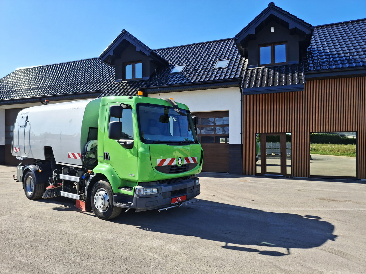 RENAULT Middlum 270 DXI Zamiatarka Kehrmaschine BUCHER Karcher L/R 2 Silniki 2 Motoren - Varredora urbana: foto 1 RENAULT Middlum 270 DXI Zamiatarka Kehrmaschine BUCHER Karcher L/R 2 Silniki 2 Motoren - Varredora urbana: foto 1