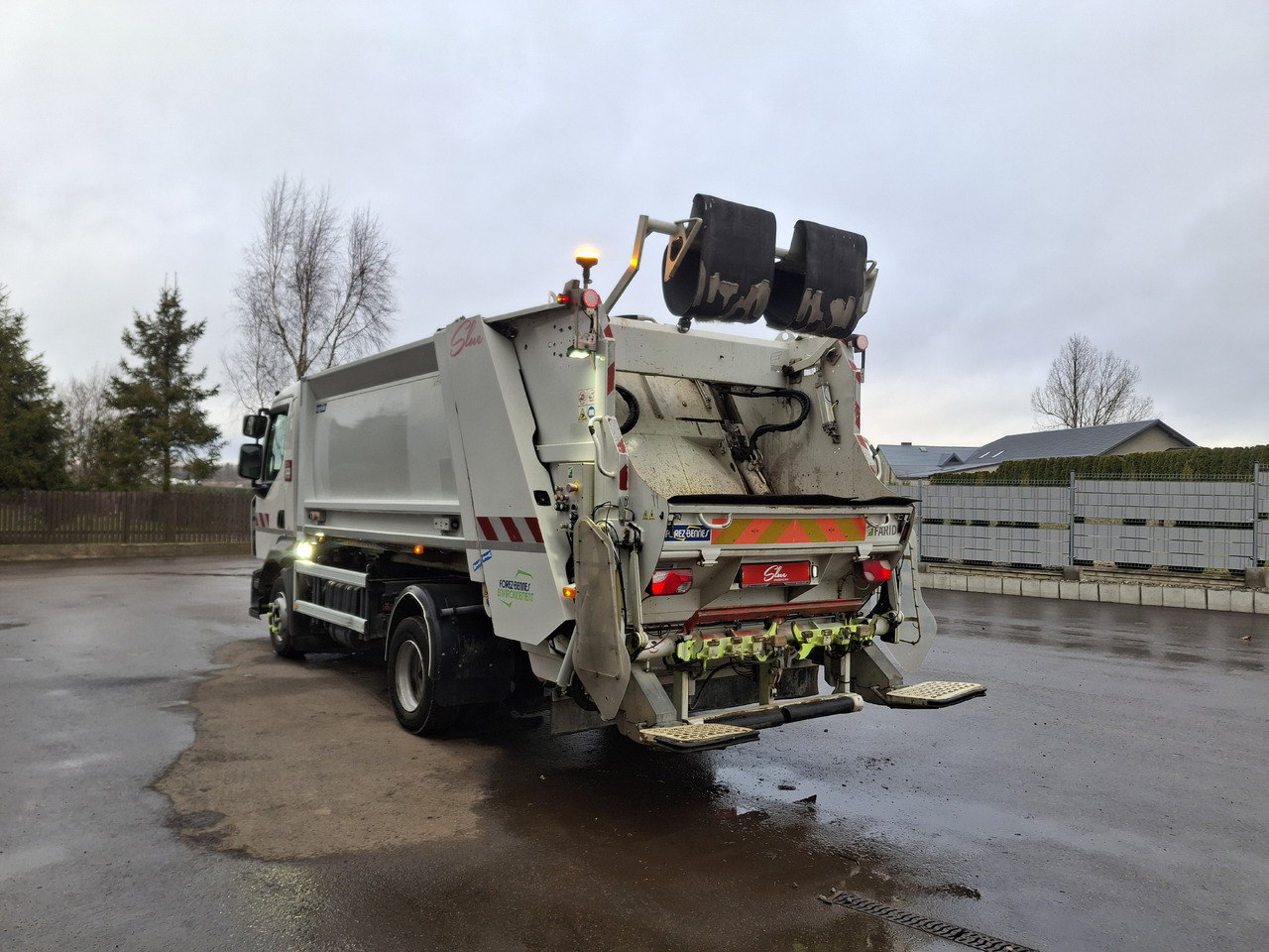 Renault D12 Truck Śmieciarka Müllwagen Garbage Truck FARID Euro 6 - Caminhão de lixo: foto 3 Renault D12 Truck Śmieciarka Müllwagen Garbage Truck FARID Euro 6 - Caminhão de lixo: foto 3