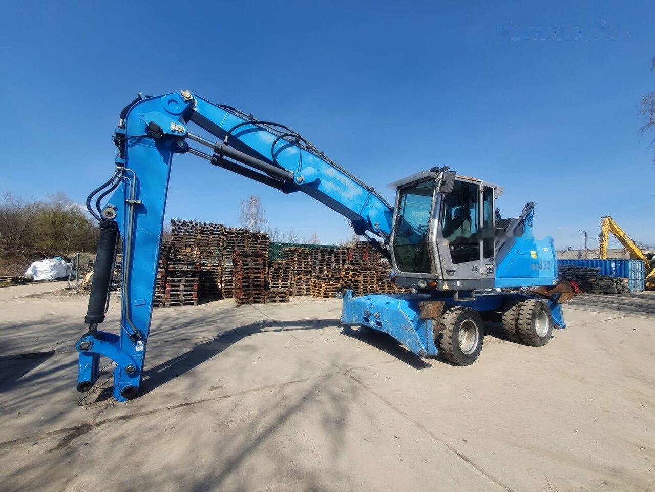 Fuchs MHL 320 D MZS - Manipulador de material: foto 2 Fuchs MHL 320 D MZS - Manipulador de material: foto 2
