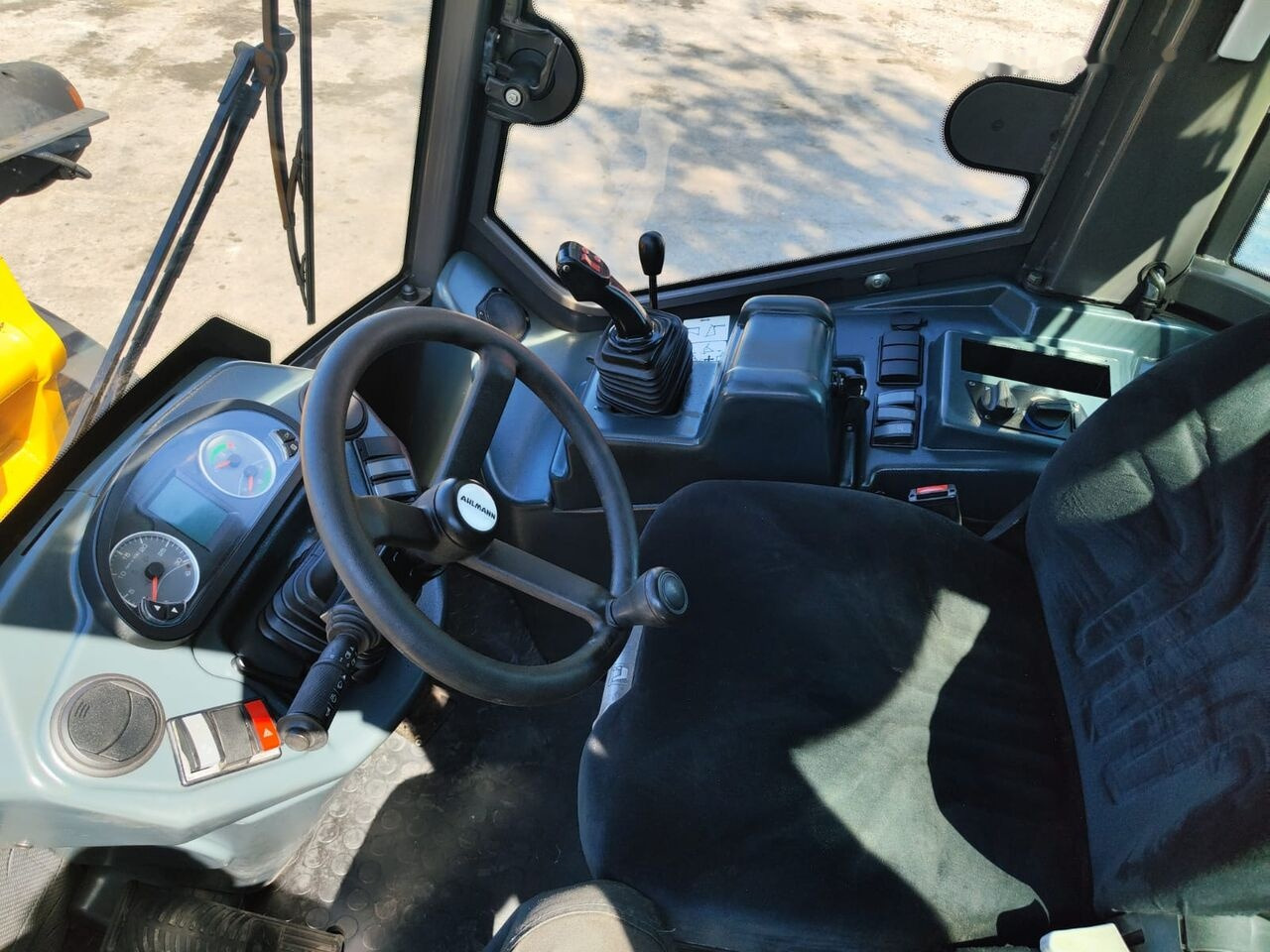 Pá carregadora de rodas Mecalac AX 1000: foto 12