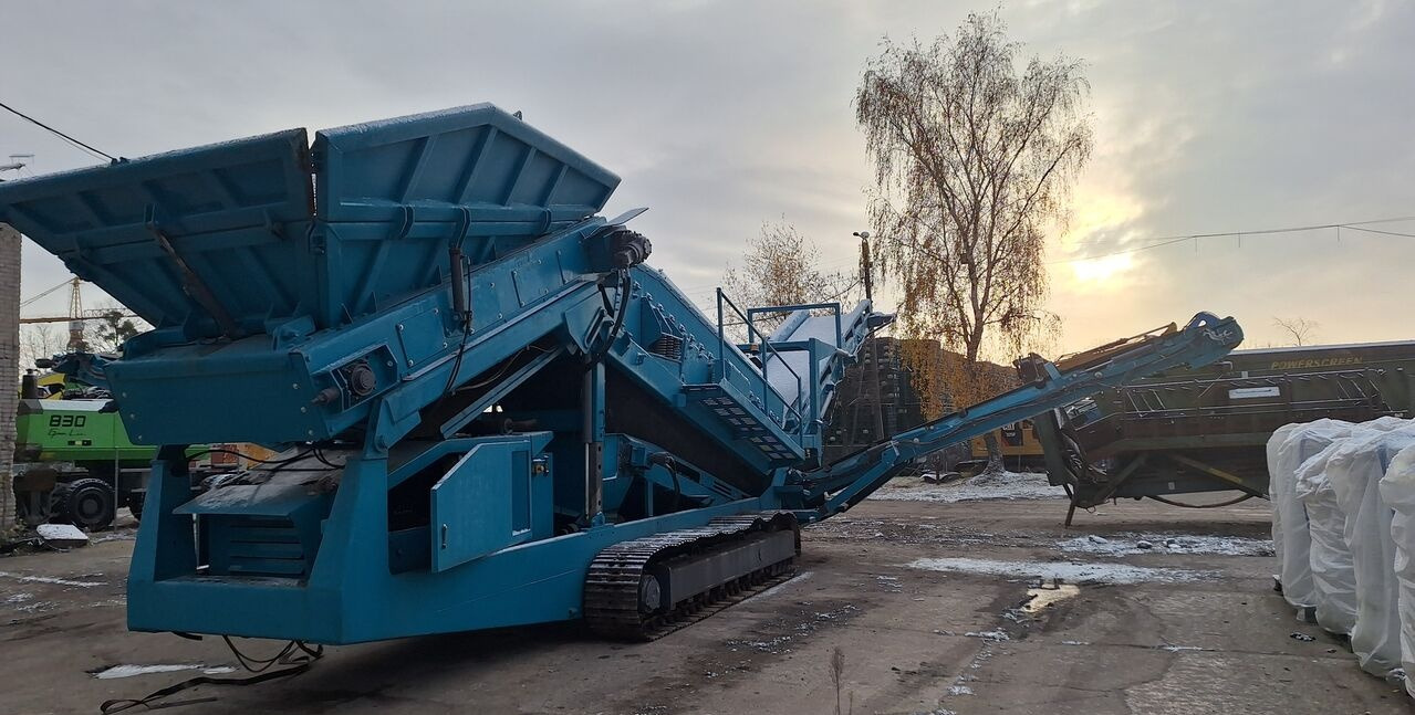 Powerscreen Warrior 1800 - Britadeira móvel: foto 3 Powerscreen Warrior 1800 - Britadeira móvel: foto 3
