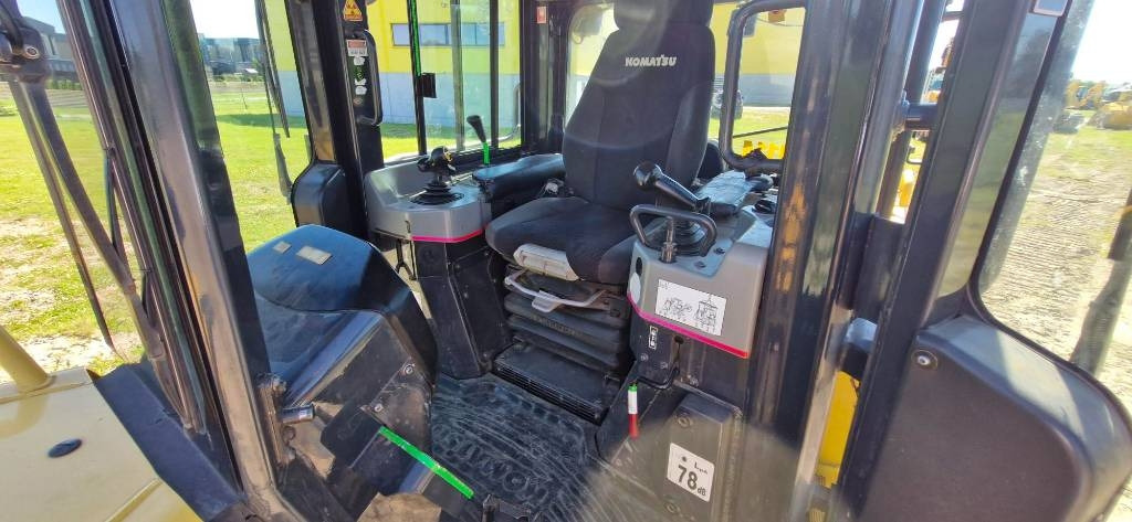 Komatsu D61PX - 24 - Buldôzer: foto 5 Komatsu D61PX - 24 - Buldôzer: foto 5