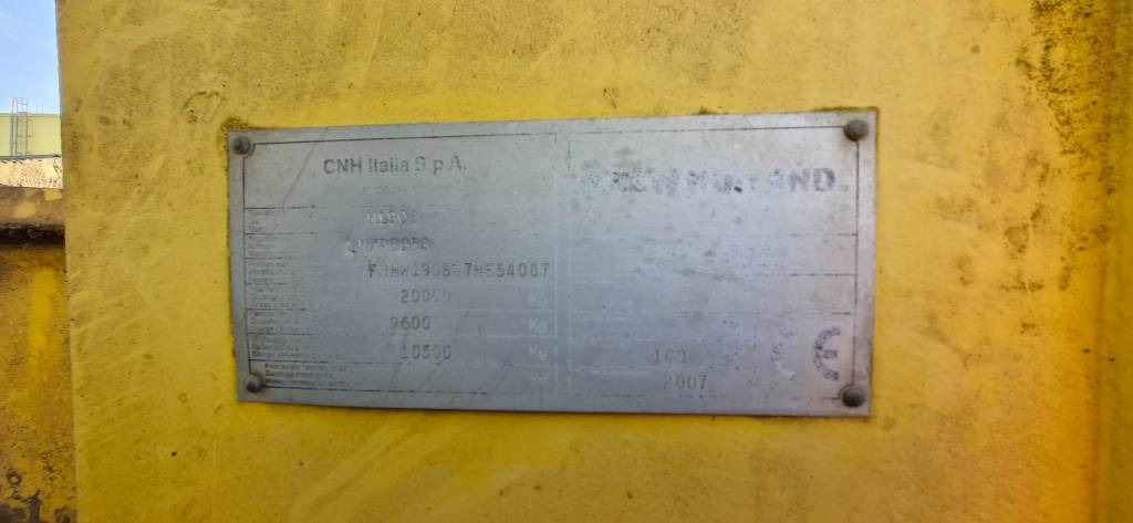 New Holland W 190 B - Pá carregadora de rodas: foto 5 New Holland W 190 B - Pá carregadora de rodas: foto 5