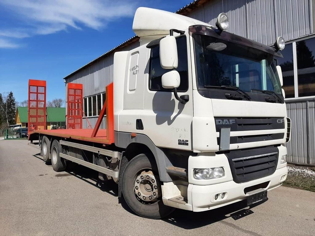 DAF 85.410 6X2 CAR TRANSPORTER - Camião transporte de veículos: foto 4 DAF 85.410 6X2 CAR TRANSPORTER - Camião transporte de veículos: foto 4
