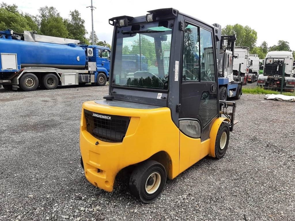 Jungheinrich DFG 430s 43kW - Empilhador a diesel: foto 3 Jungheinrich DFG 430s 43kW - Empilhador a diesel: foto 3