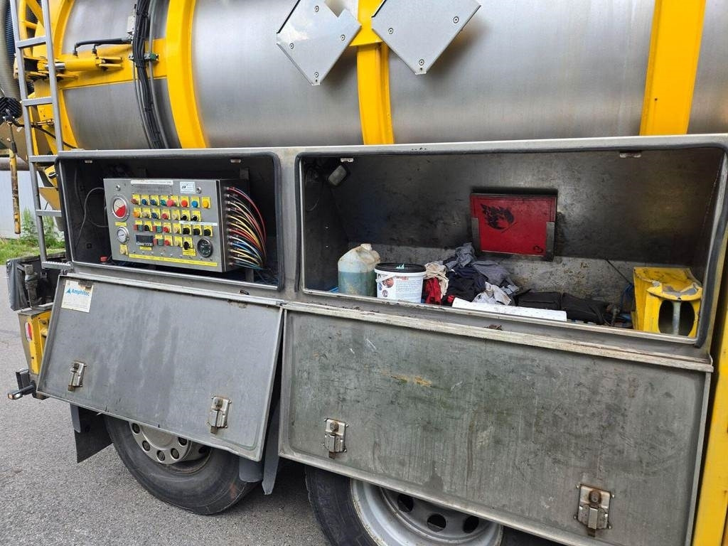 Caminhão limpa fossa Scania R420 6X2 ADR AMPHITECH VORTEX 13m³: foto 22 Caminhão limpa fossa Scania R420 6X2 ADR AMPHITECH VORTEX 13m³: foto 22