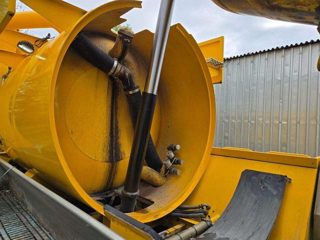 Scania R420 6X2 ADR AMPHITECH VORTEX 13m³  - Caminhão limpa fossa: foto 4 Scania R420 6X2 ADR AMPHITECH VORTEX 13m³  - Caminhão limpa fossa: foto 4