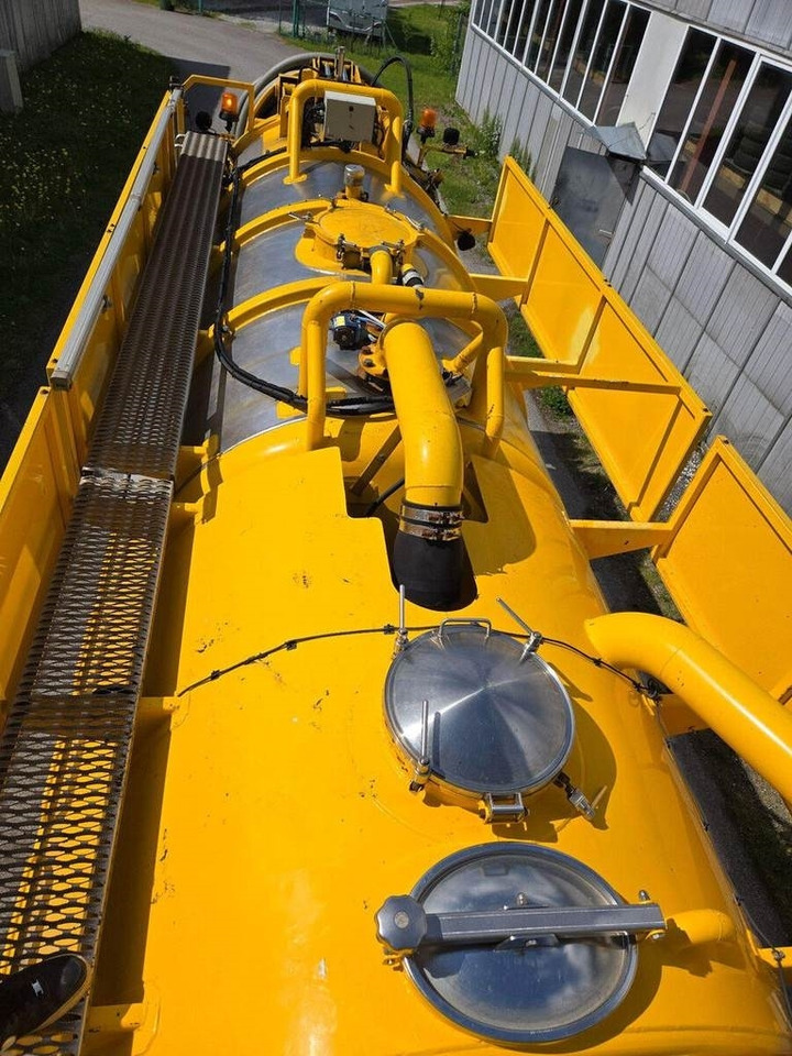 Caminhão limpa fossa Scania R420 6X2 ADR AMPHITECH VORTEX 13m³: foto 28 Caminhão limpa fossa Scania R420 6X2 ADR AMPHITECH VORTEX 13m³: foto 28