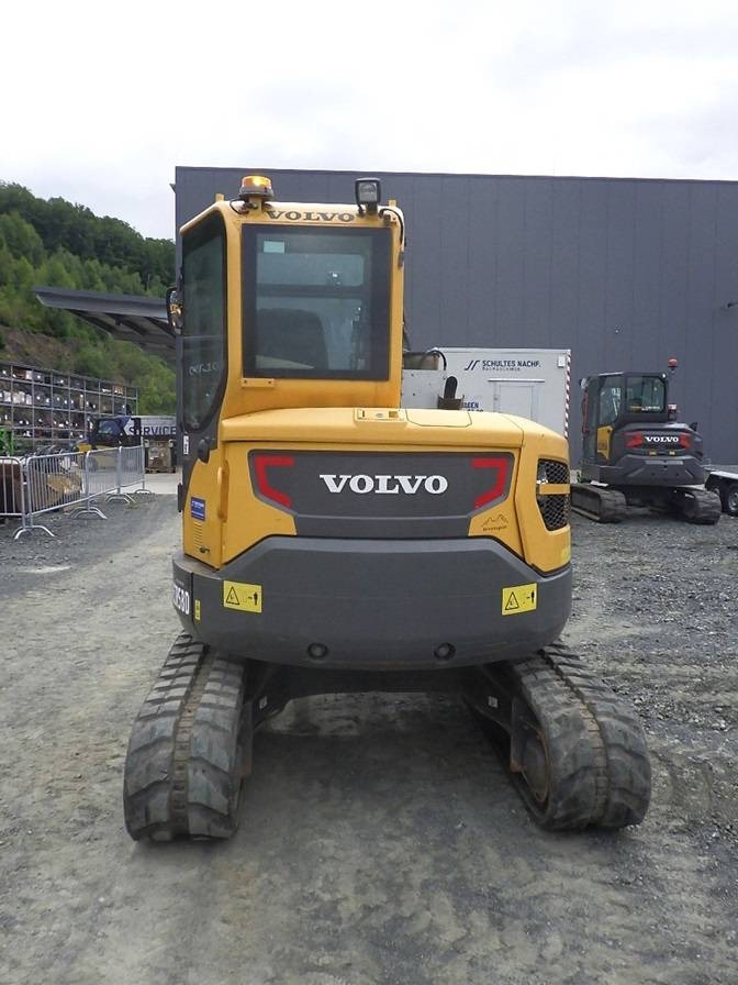 Volvo ECR 58 D mit Tiltrotator Steelwrist - Mini escavadeira: foto 4 Volvo ECR 58 D mit Tiltrotator Steelwrist - Mini escavadeira: foto 4