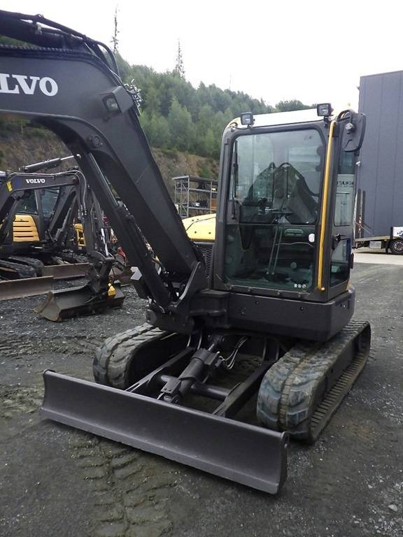 Volvo ECR 58 D mit Tiltrotator Steelwrist - Mini escavadeira: foto 2 Volvo ECR 58 D mit Tiltrotator Steelwrist - Mini escavadeira: foto 2