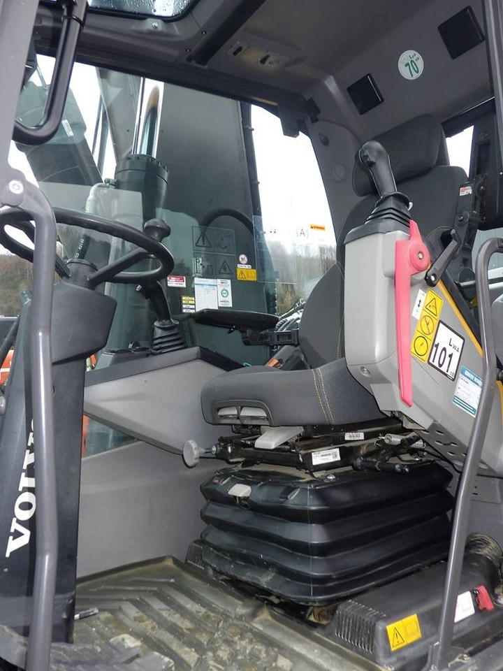 Escavadeira de rodas Volvo EW 180 E: foto 9 Escavadeira de rodas Volvo EW 180 E: foto 9