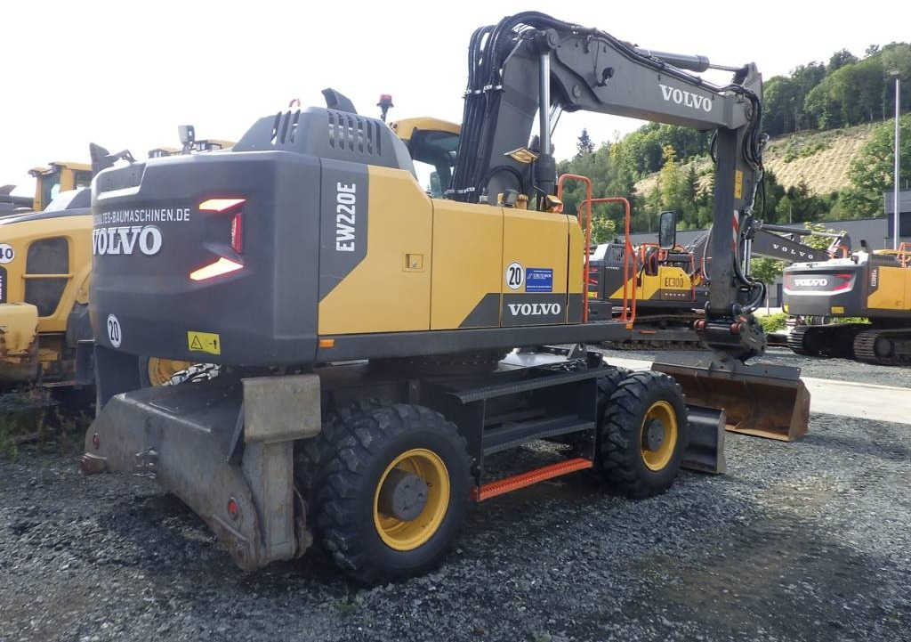 Volvo EW 220 E - Escavadeira de rodas: foto 5 Volvo EW 220 E - Escavadeira de rodas: foto 5