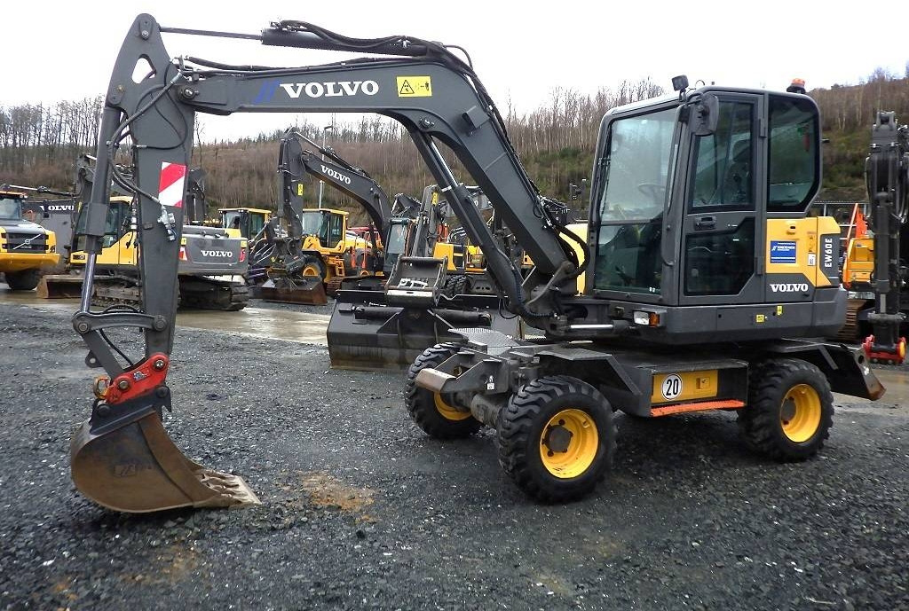 Volvo EW 60 E - Escavadeira de rodas: foto 1 Volvo EW 60 E - Escavadeira de rodas: foto 1
