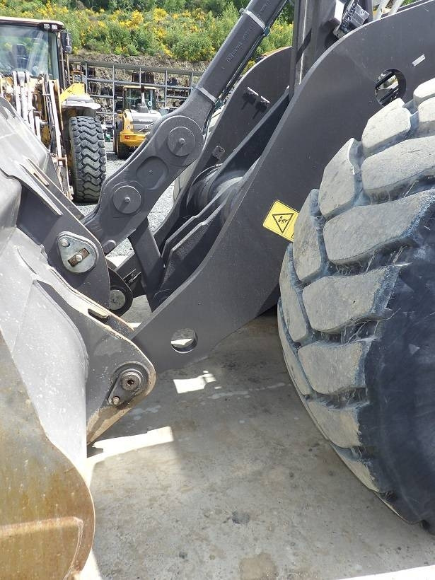 Locação financeira de Volvo L 220 H  Volvo L 220 H: foto 9