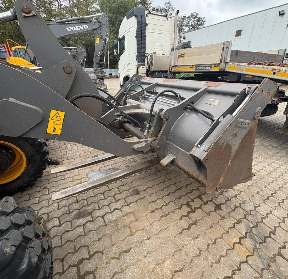 Volvo L 35 G  - Pá carregadora de rodas: foto 5 Volvo L 35 G  - Pá carregadora de rodas: foto 5