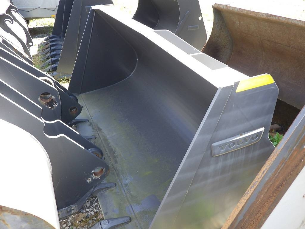 Volvo Schaufel für L60H - Balde para Máquina de construção: foto 1 Volvo Schaufel für L60H - Balde para Máquina de construção: foto 1