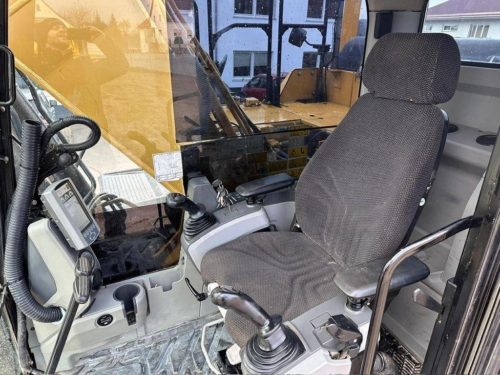 Escavadora de rastos CAT 324 E LN: foto 8 Escavadora de rastos CAT 324 E LN: foto 8