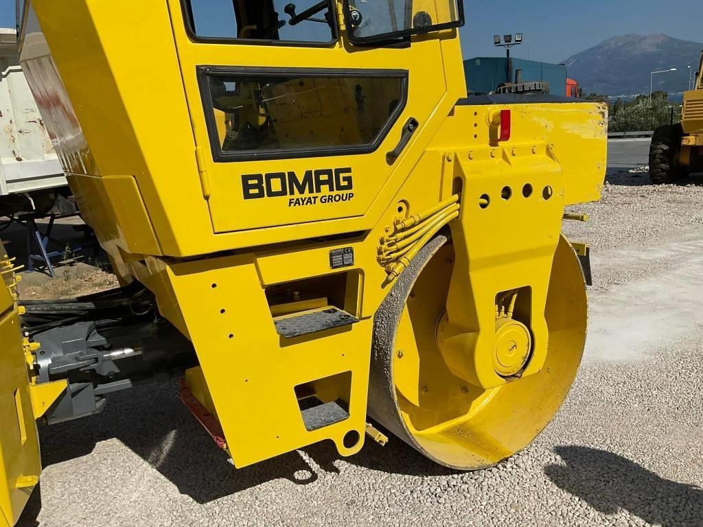 Compactador de asfalto Bomag BW161AD-2: foto 6 Compactador de asfalto Bomag BW161AD-2: foto 6