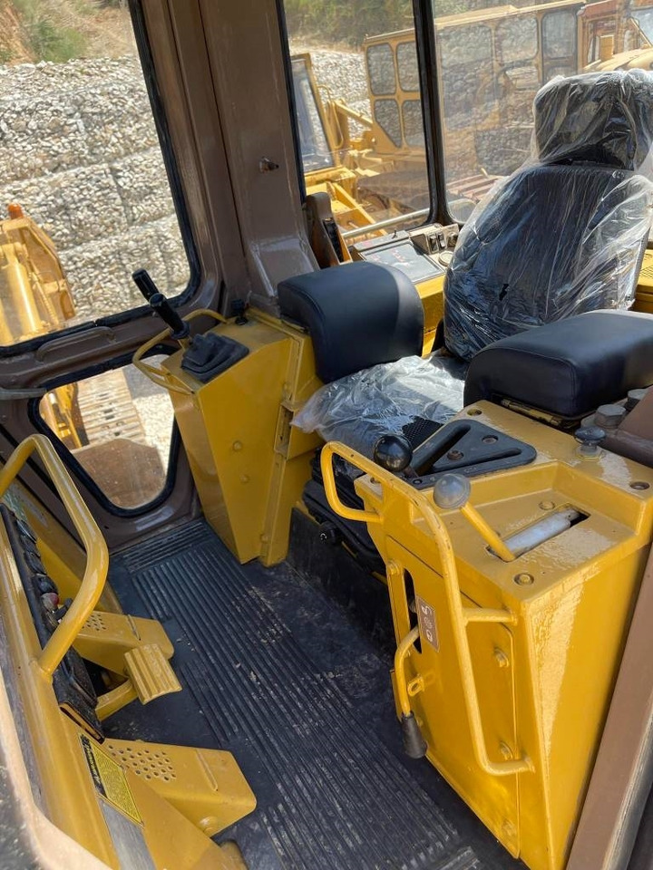 Pá carregadoras de rastos CAT 963B: foto 21