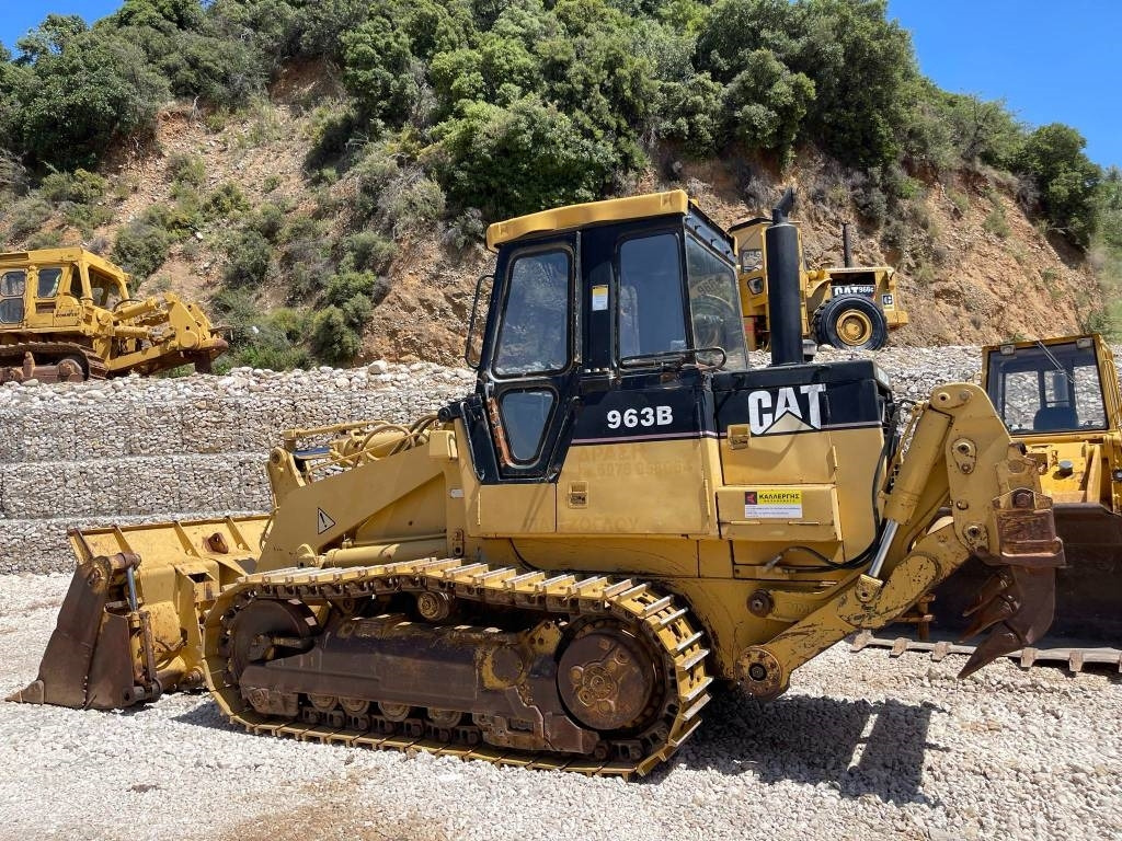 Pá carregadoras de rastos CAT 963B: foto 7