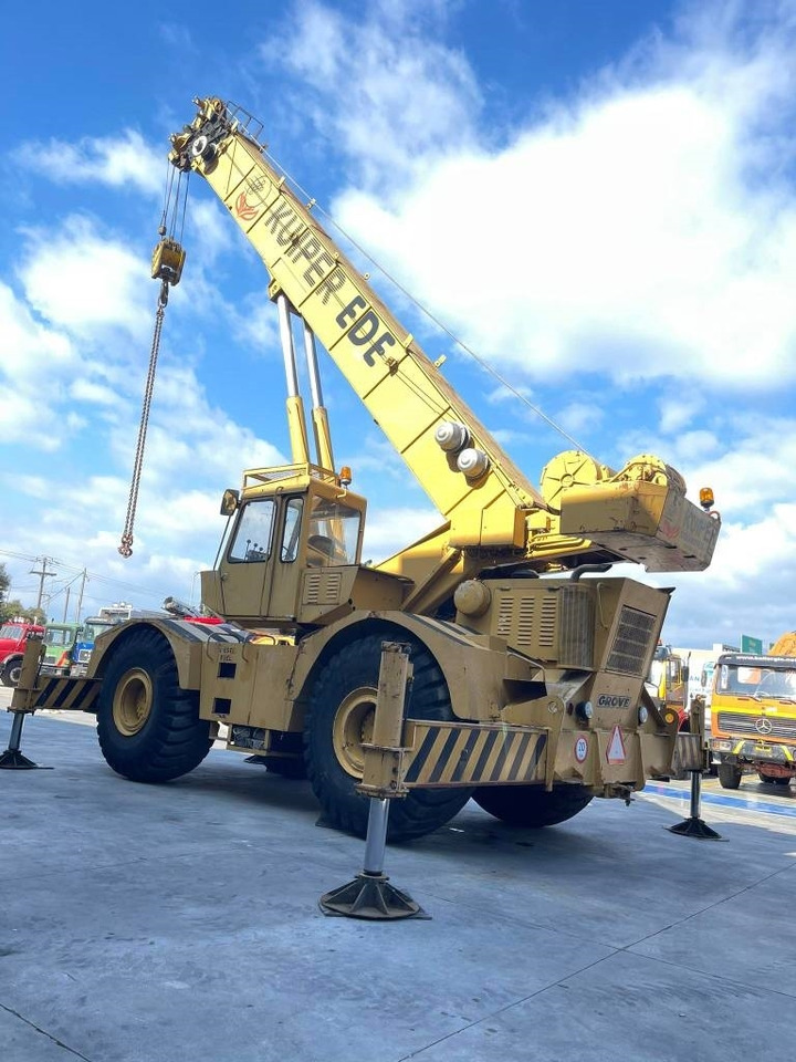 Grove RT75S - Grua móvel: foto 5 Grove RT75S - Grua móvel: foto 5