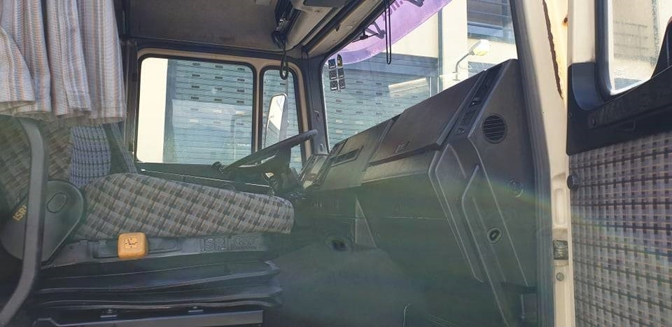 Camião de lona MAN 26.422: foto 15