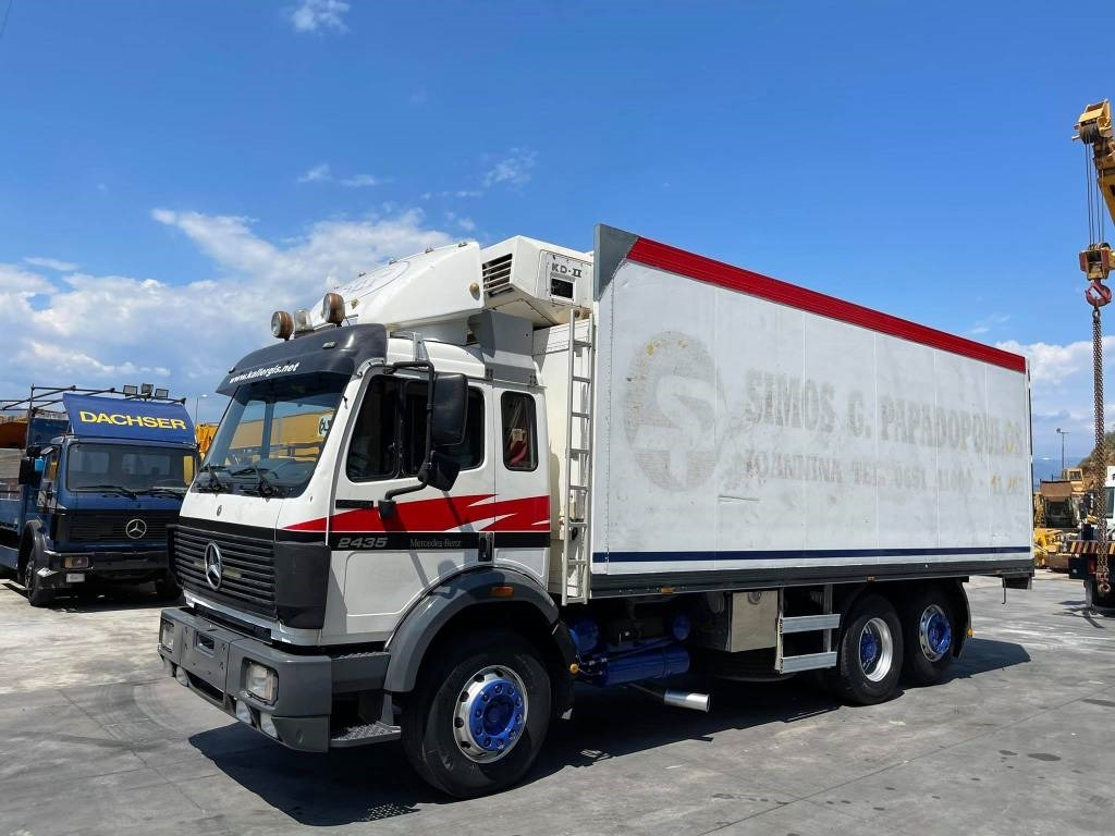 Mercedes-Benz 2435L - Camião frigorífico: foto 3 Mercedes-Benz 2435L - Camião frigorífico: foto 3
