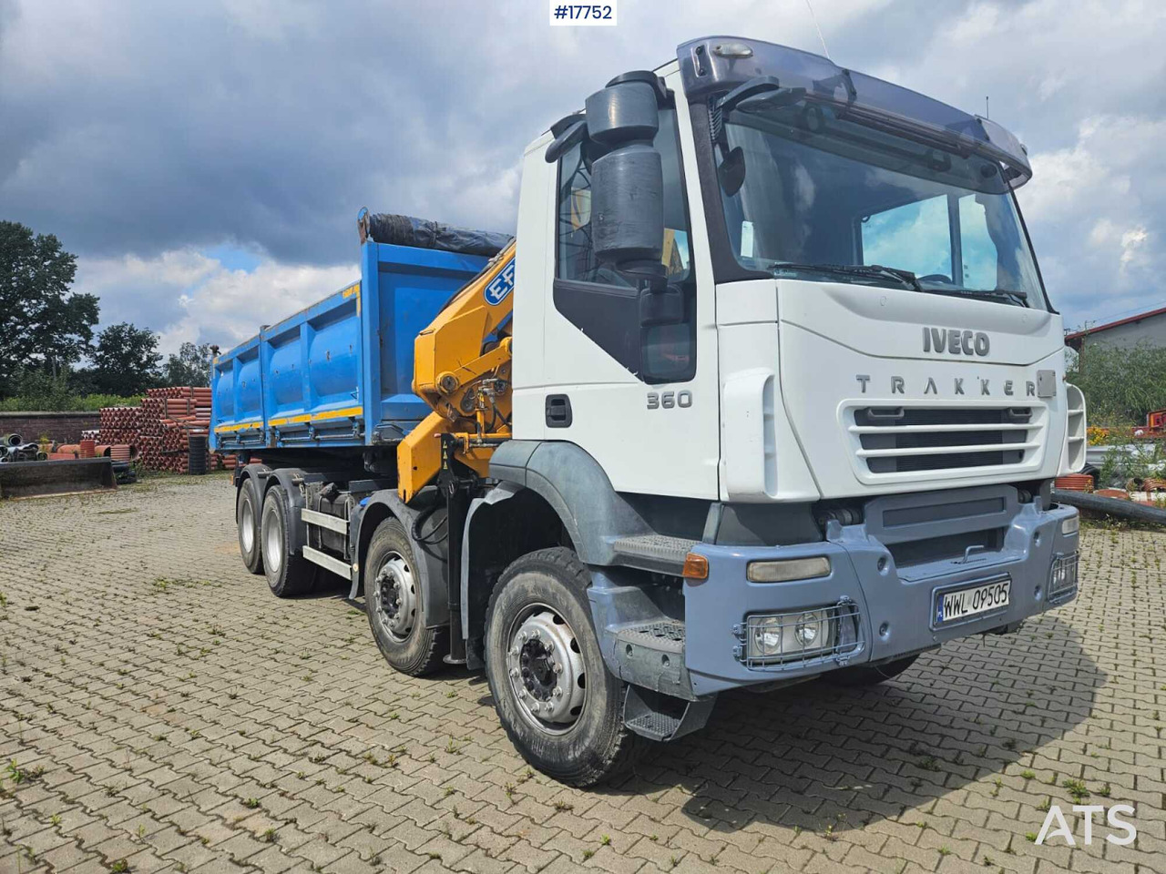 2007 Iveco Trakker +EFFER 210 3s - Camião grua, Camião basculante: foto 4 2007 Iveco Trakker +EFFER 210 3s - Camião grua, Camião basculante: foto 4