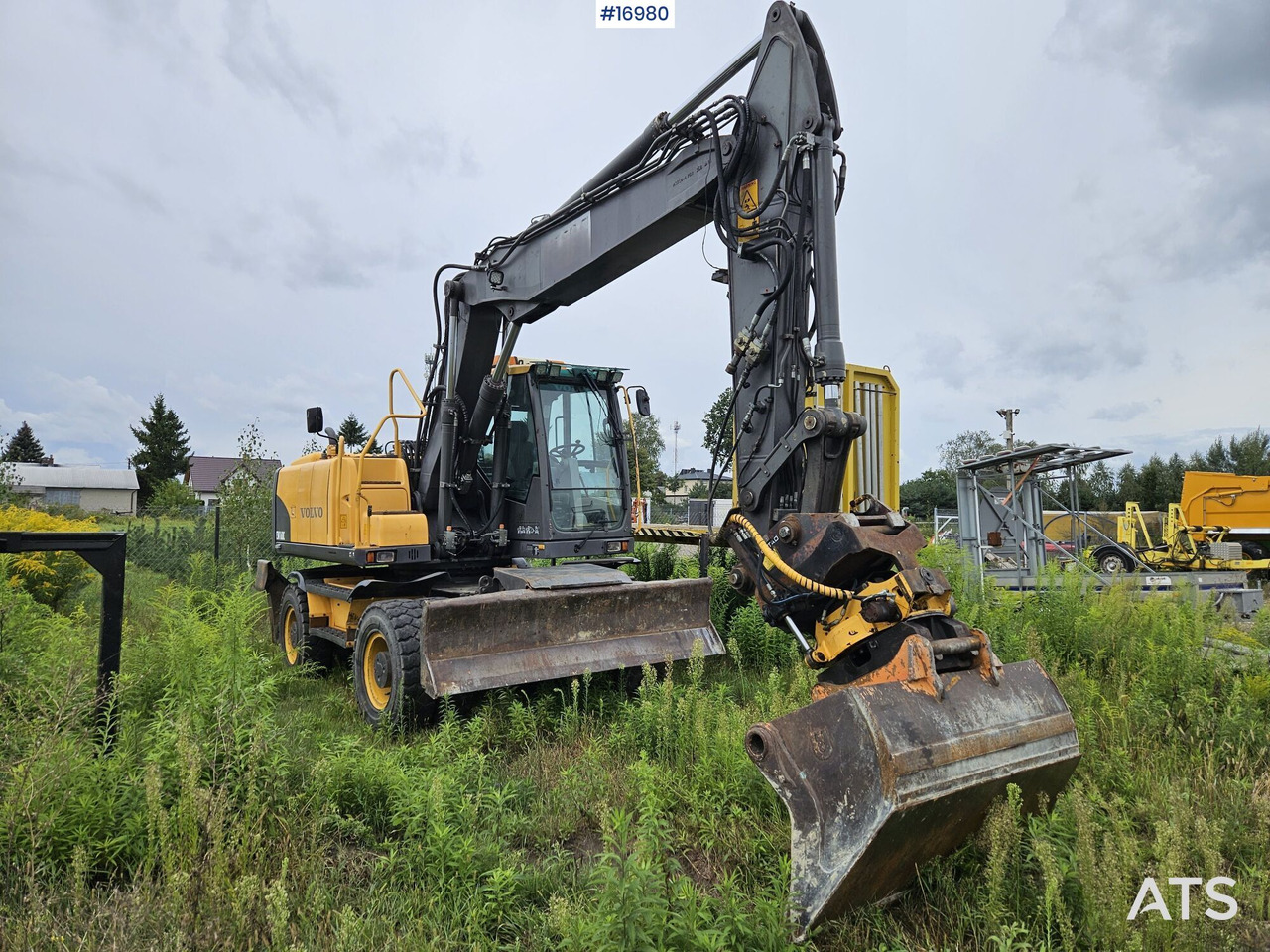 2010 Volvo EW160C z rototilt i łyżką w zestawie - Escavadeira de rodas: foto 1 2010 Volvo EW160C z rototilt i łyżką w zestawie - Escavadeira de rodas: foto 1