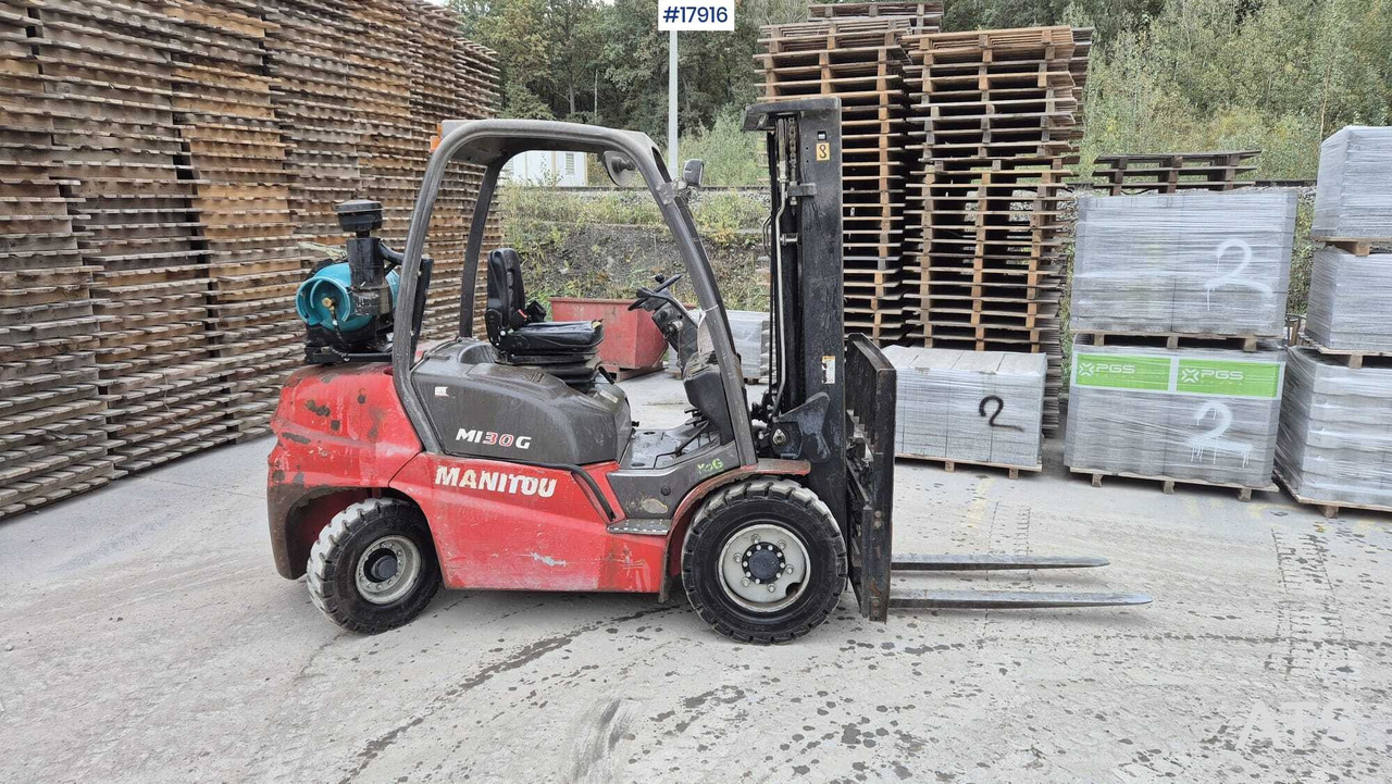 2015 Manitou MI 30 G - Empilhador a gás: foto 2 2015 Manitou MI 30 G - Empilhador a gás: foto 2