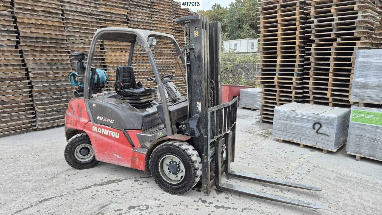 2015 Manitou MI 30 G - Empilhador a gás: foto 5 2015 Manitou MI 30 G - Empilhador a gás: foto 5