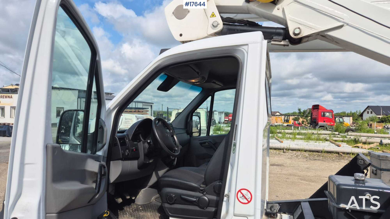 Caminhão com plataforma aérea 2017 Mercedes-Benz Sprinter 516 CDI: foto 17