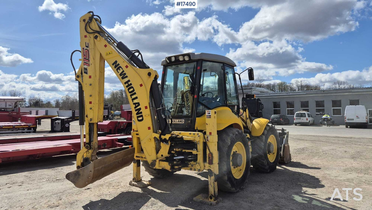 Backhoe Loader NEW HOLLAND B115C (2015) - Retroescavadeira: foto 5 Backhoe Loader NEW HOLLAND B115C (2015) - Retroescavadeira: foto 5