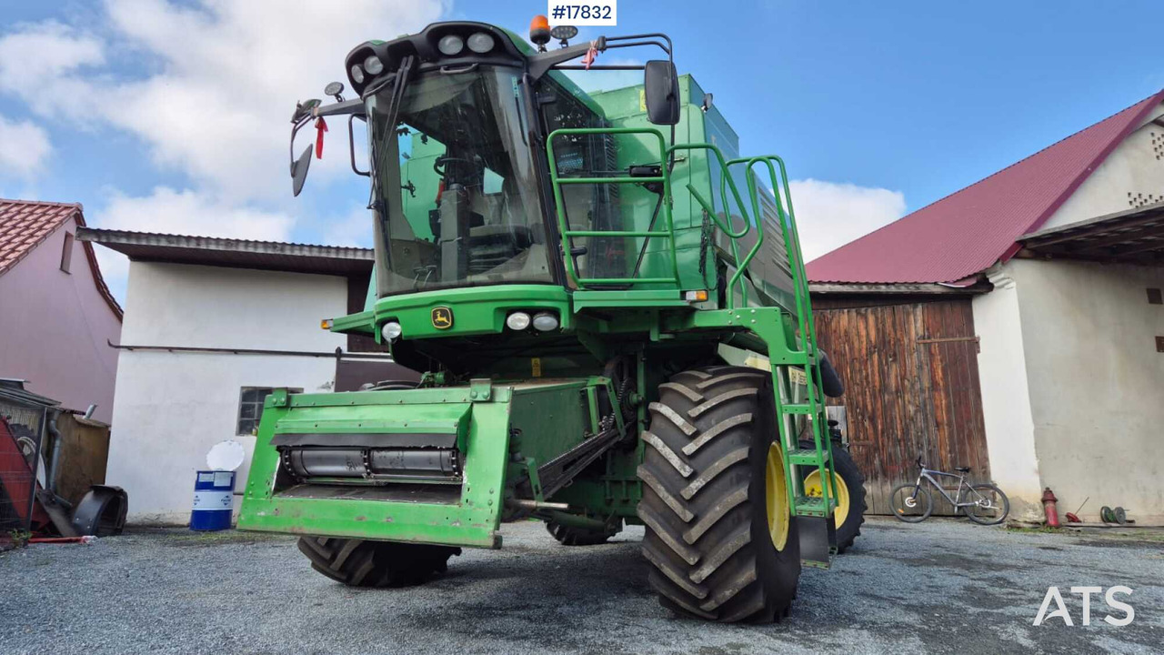 Combine harvester JOHN DEERE 1470 (2010) - Ceifeira debulhadora: foto 2 Combine harvester JOHN DEERE 1470 (2010) - Ceifeira debulhadora: foto 2